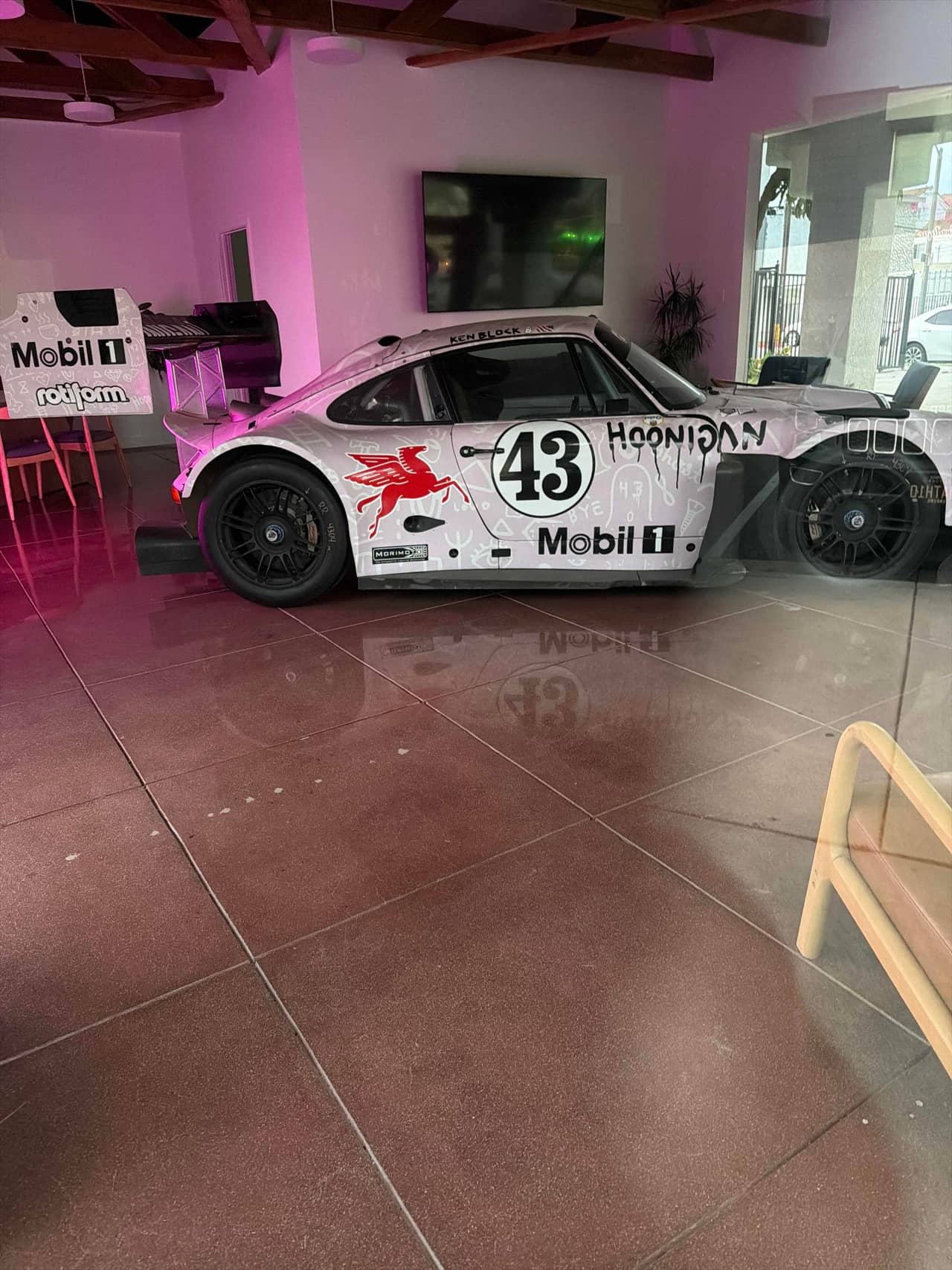 Porsche 911 (964) Hoonigan "Hoonipigasus" spotted by ladiesman217