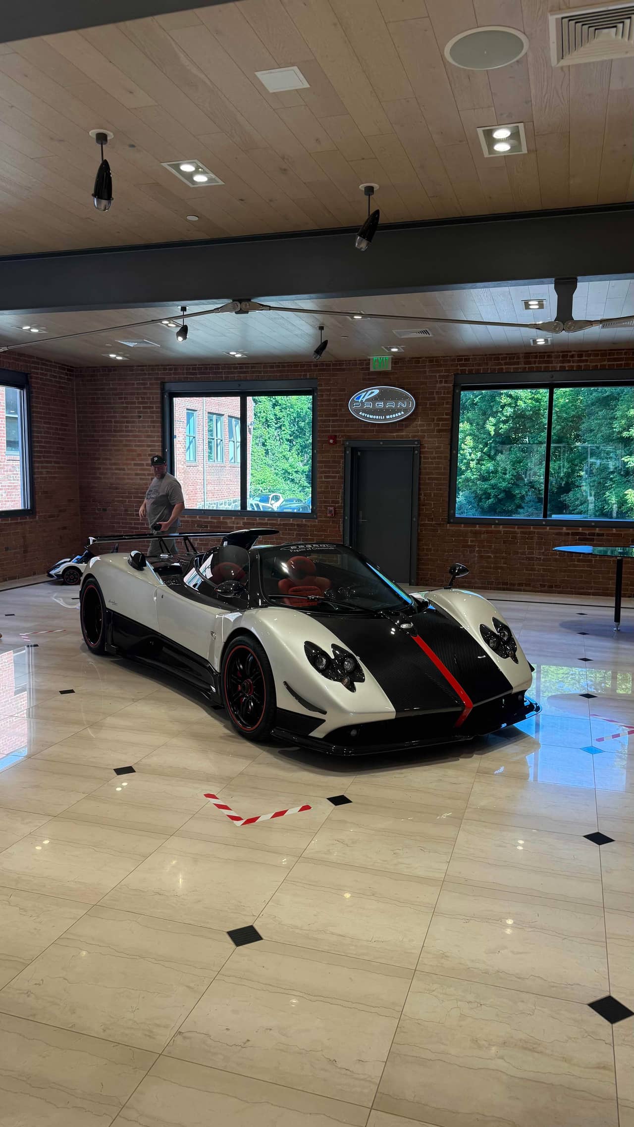Pagani Zonda Cinque Roadster spotted by barclaymedia